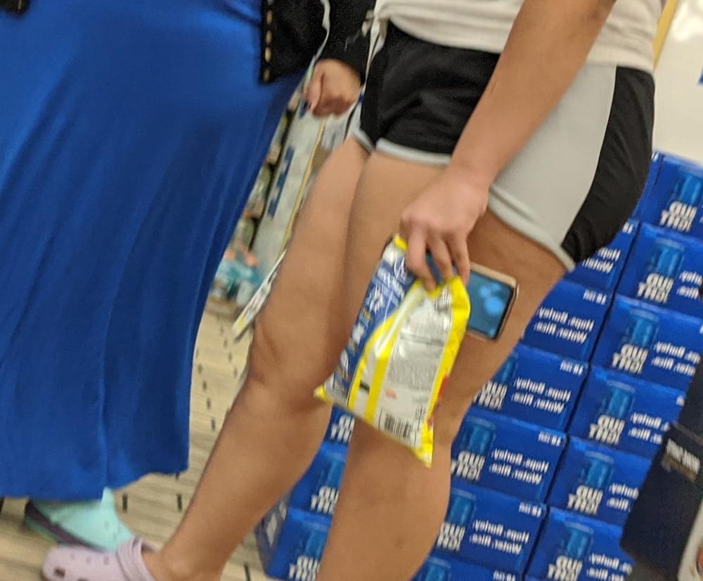 24P This 22 old slut has big legs