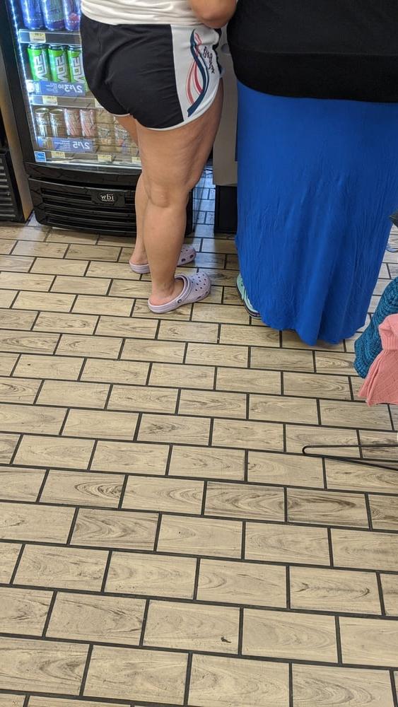 24P This 22 old slut has big legs