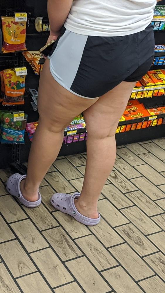24P This 22 old slut has big legs