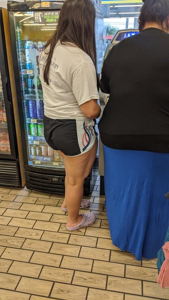 24P This 22 old slut has big legs