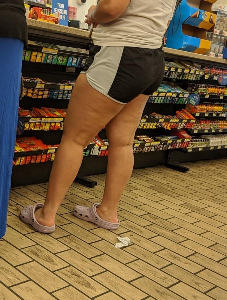 24P This 22 old slut has big legs