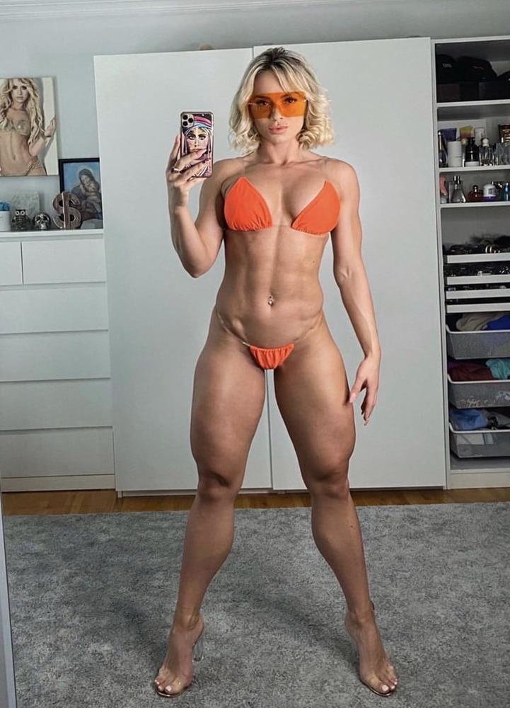 15P In The Gym: Workout Chick &amp; Fitness Babes 82