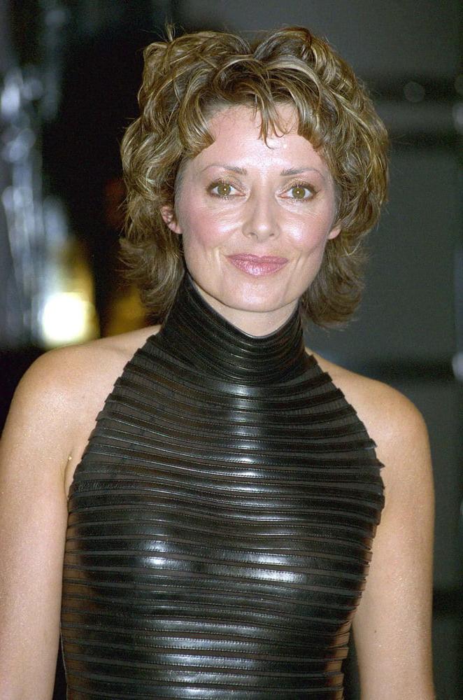 9P Carol Vorderman head to toe in Leather