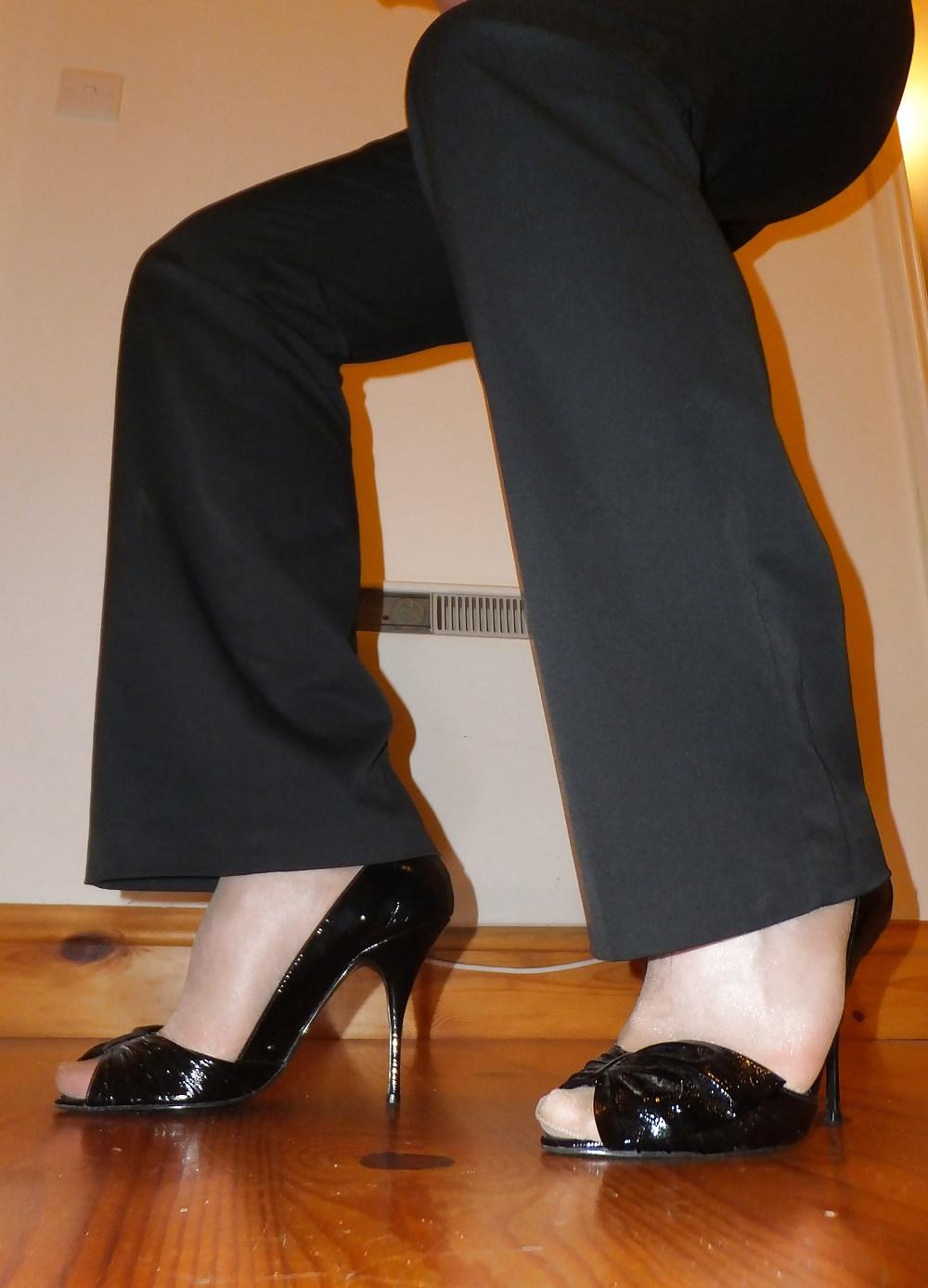 12P Me wearing my girlfriend's tight pants and high heels