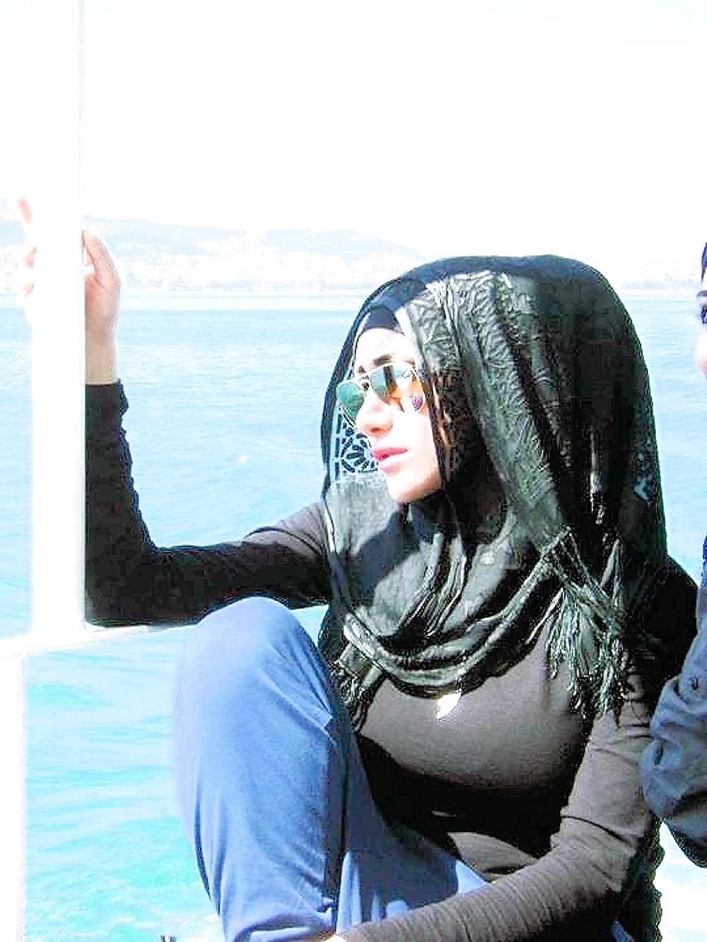 14P Arab woman with big chest