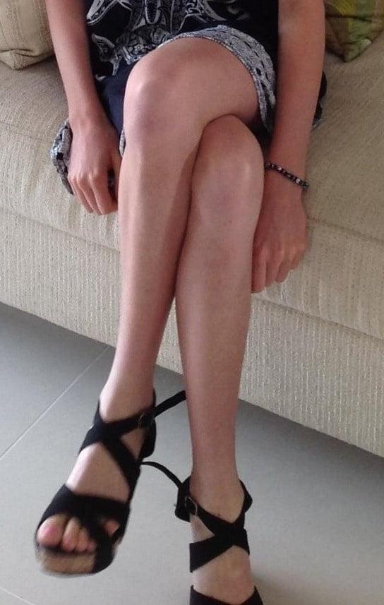 17P Hot Legs