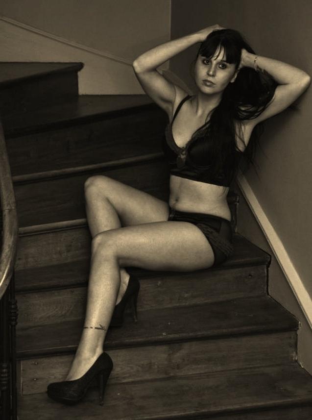 17P SEXY LEGS
