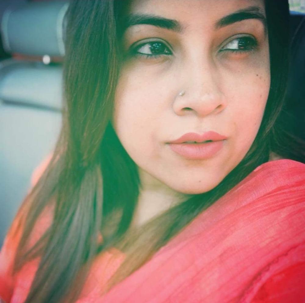 16P HOT AUNTY 2.0