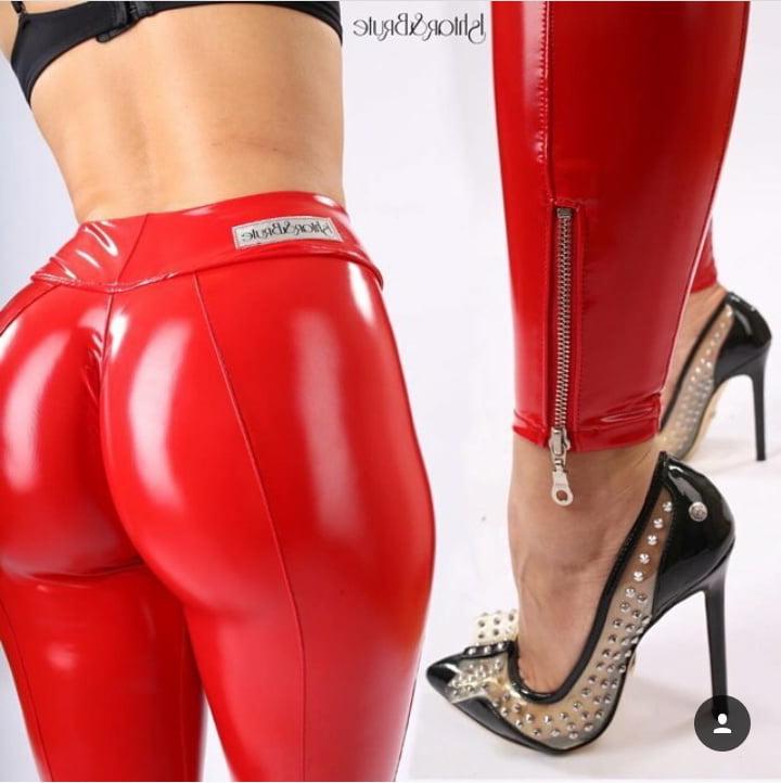 25P Leather leggings LOVE 2