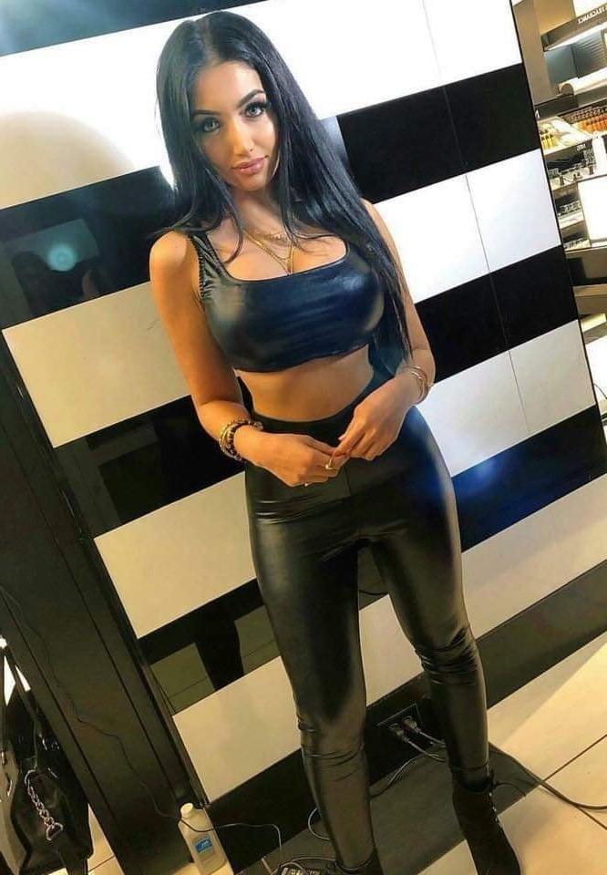 25P Leather leggings LOVE 4