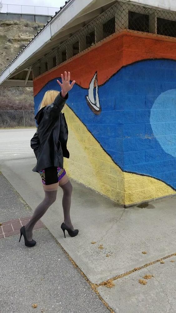 11P Legs