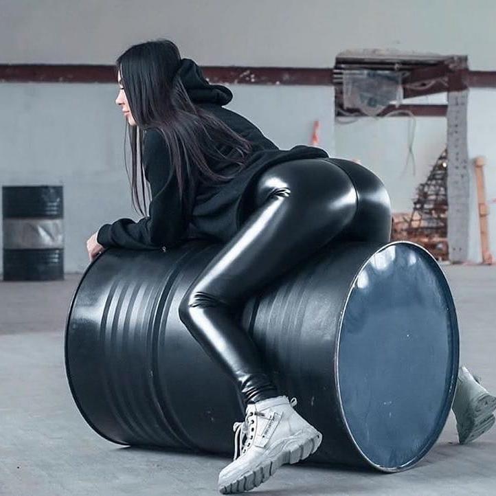 25P Leather leggings LOVE 5