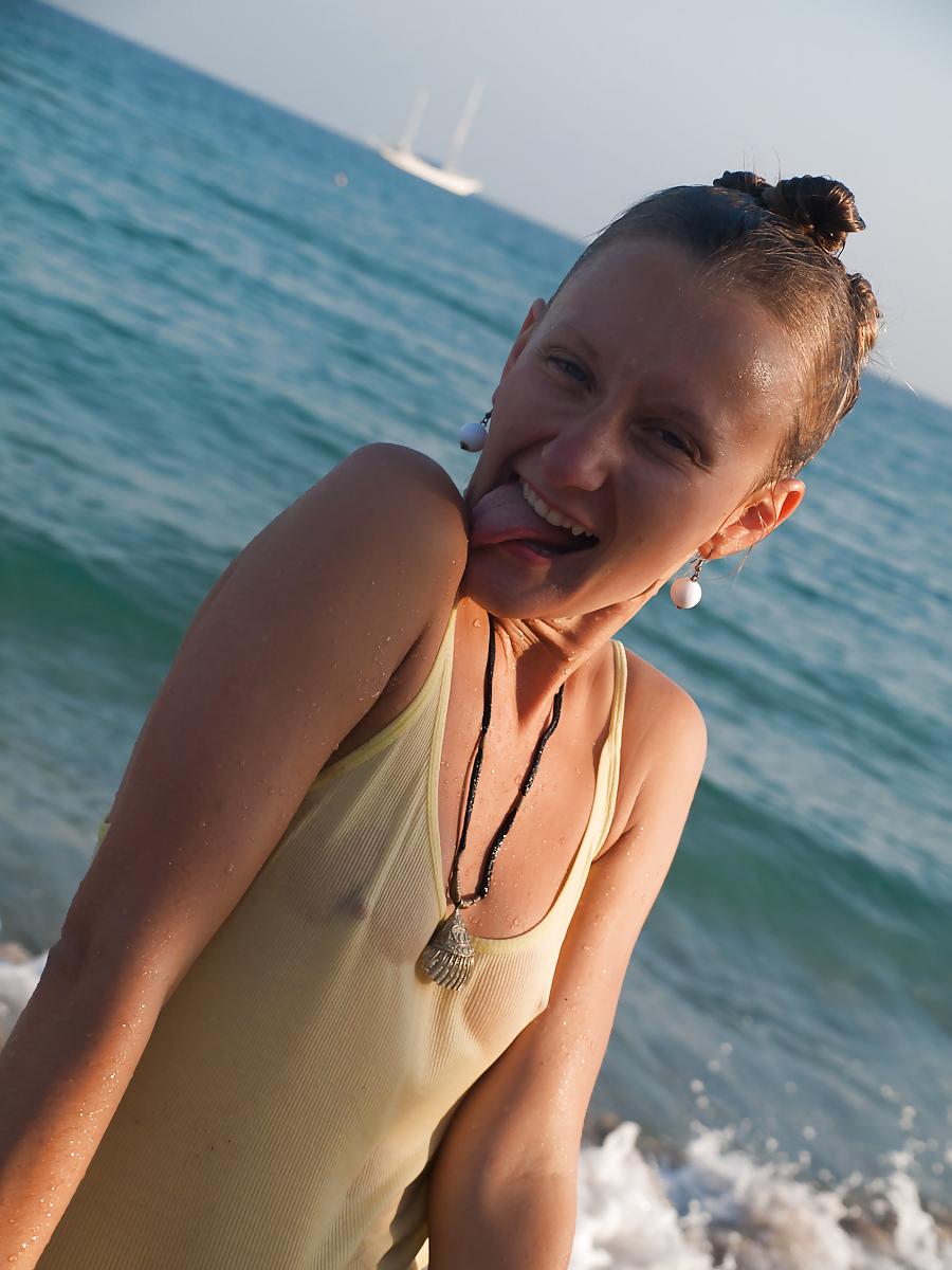 25P Hot Tits at the Beach 