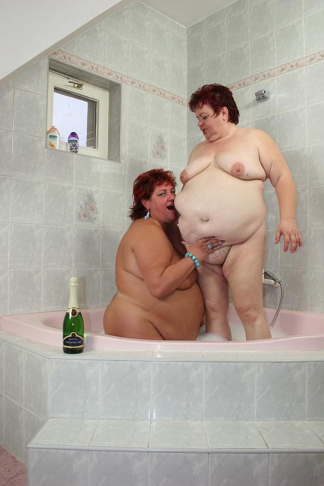 16P Bbw mix 620 (Lesbian fun)