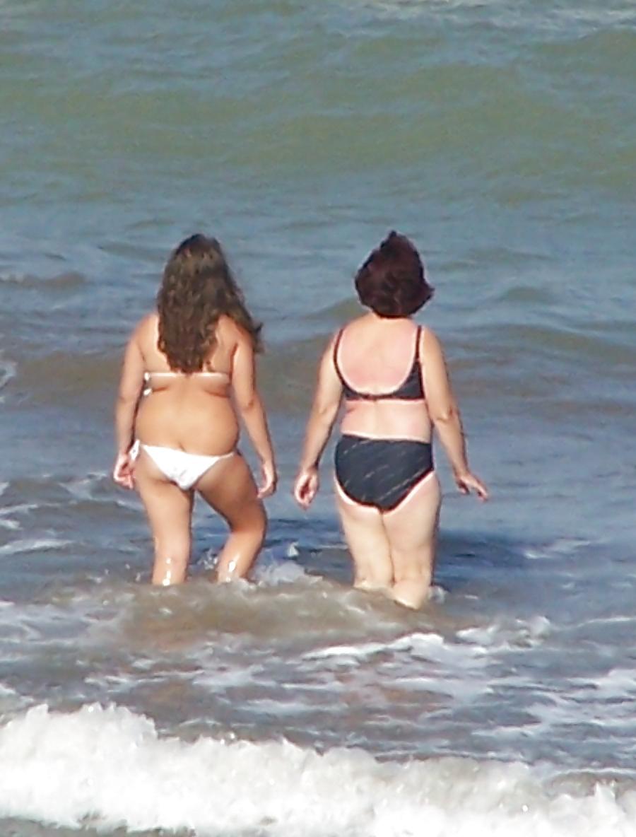 25P In the beach 3