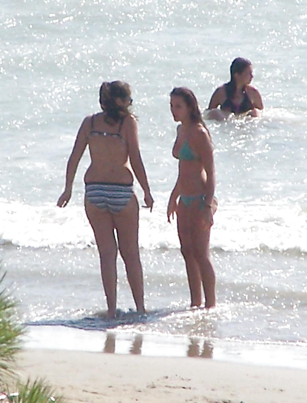25P In the beach 3