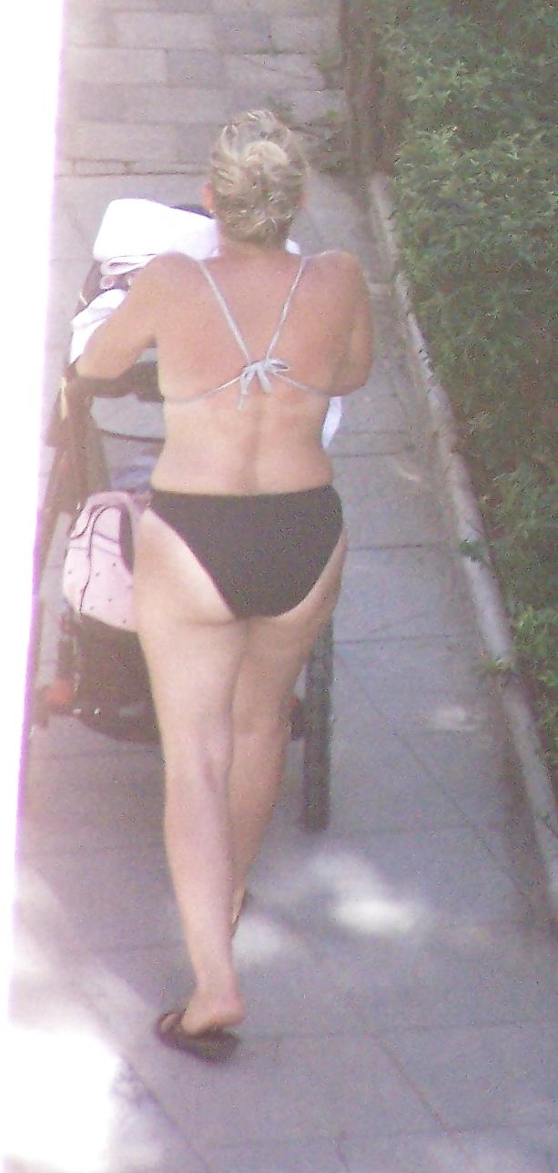 25P In the beach 3