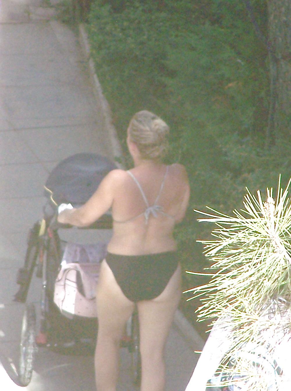 25P In the beach 2