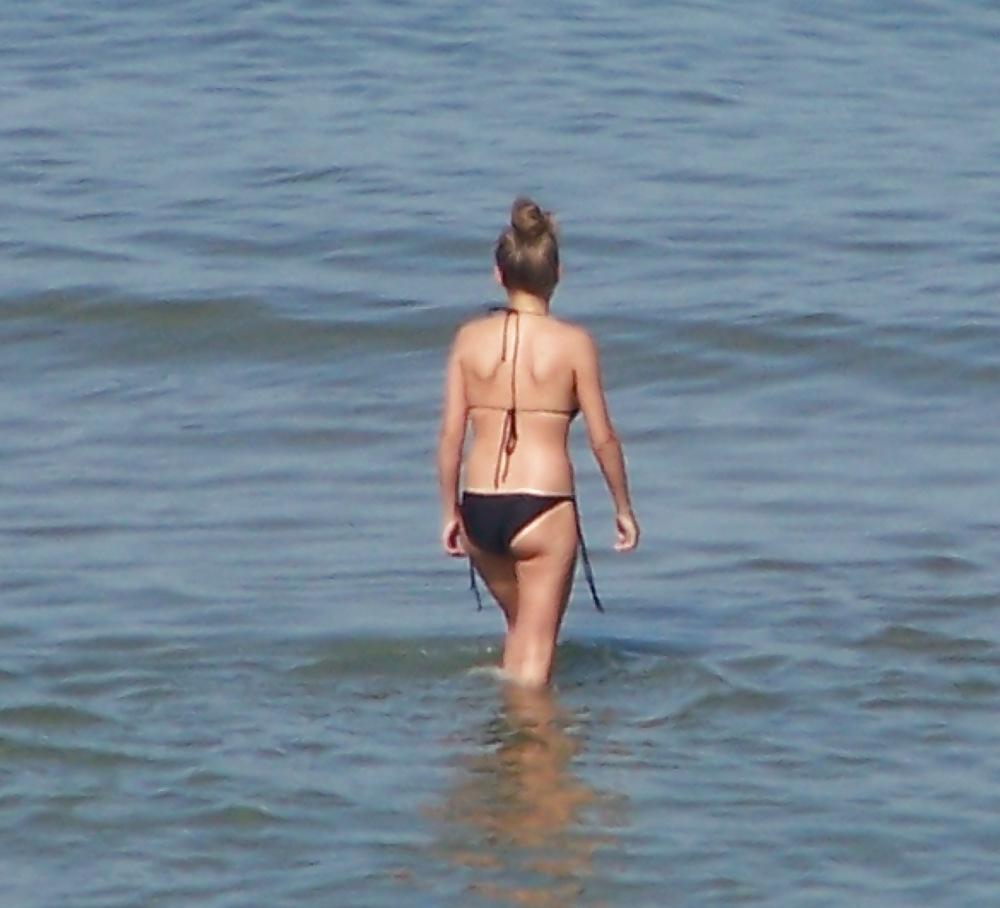 25P In the beach 2