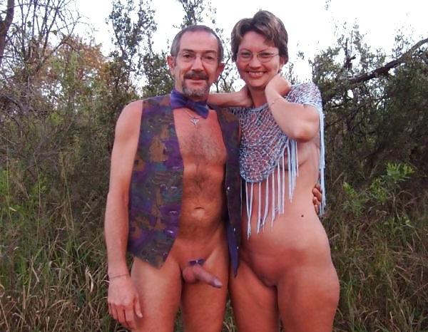 25P Horny couples