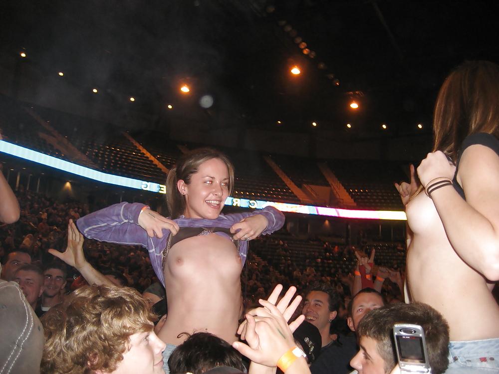 7P Concert Flashing