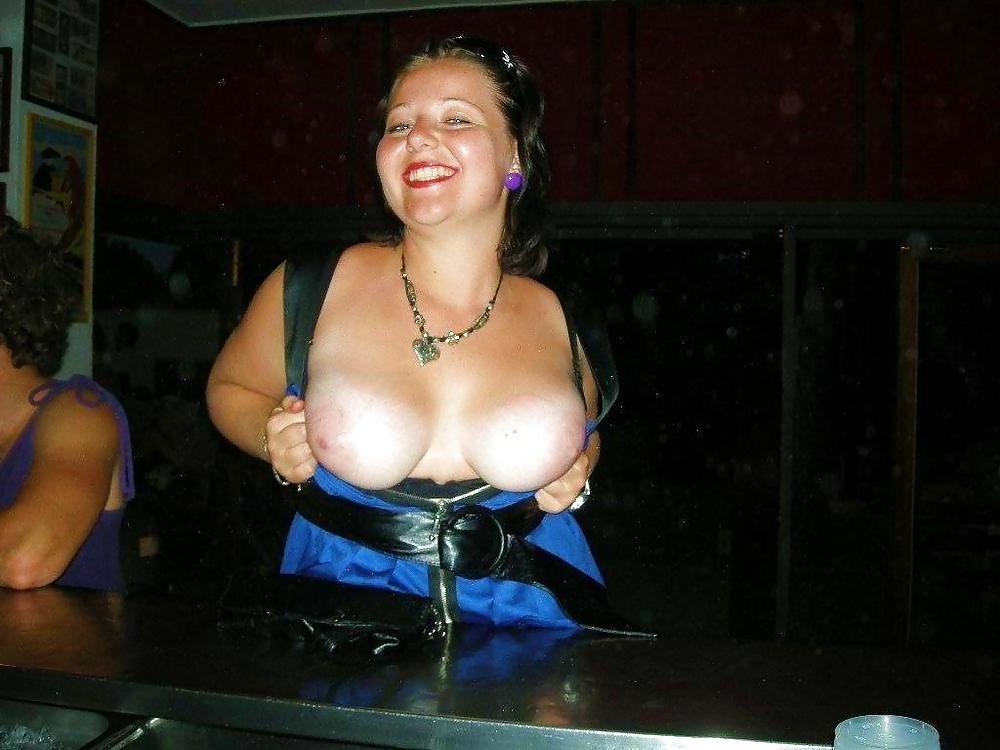 25P Flashing girls.