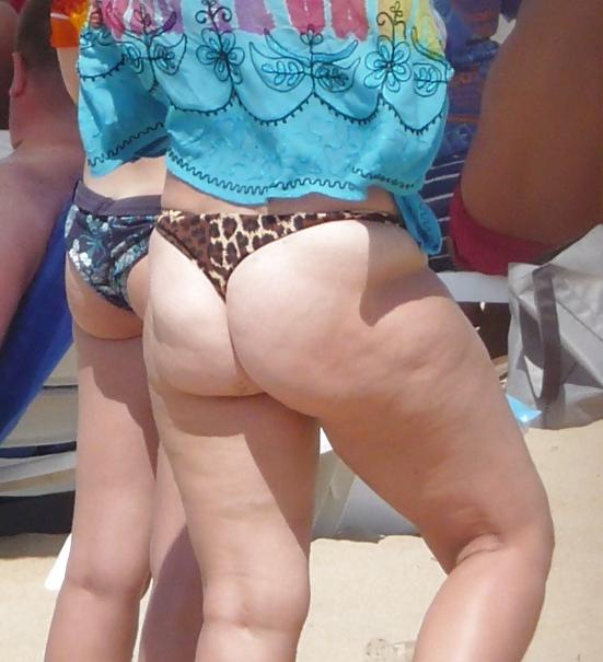 9P Super greasy white ASS beach 1