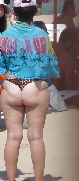 9P Super greasy white ASS beach 1