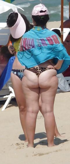 9P Super greasy white ASS beach 1