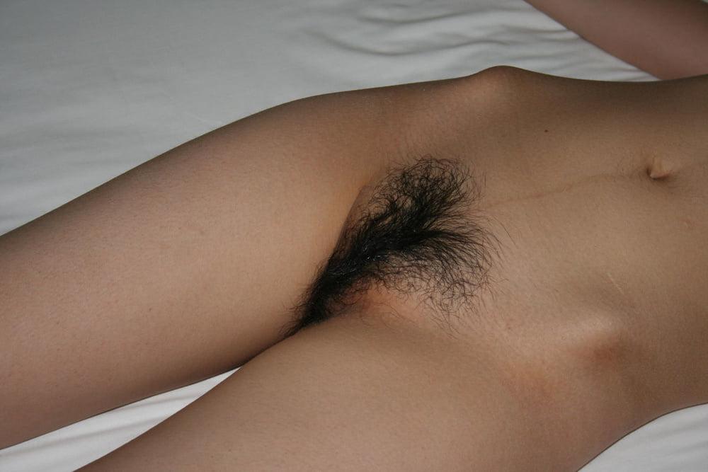 25P Hairy pussy 2