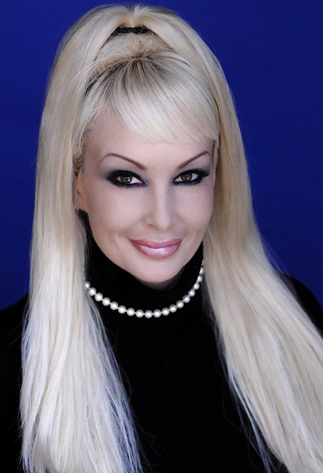 10P Brittany O'Neil-Perfect Woman