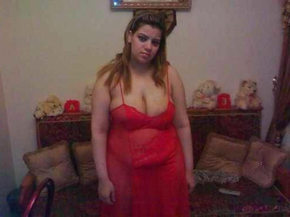7P Arab woman