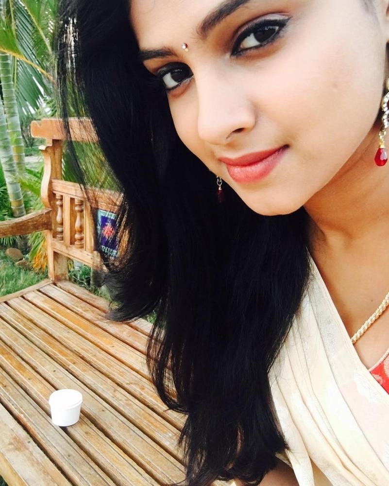 25P Kavitha(give hot comments and cum tribute on this gotta lady