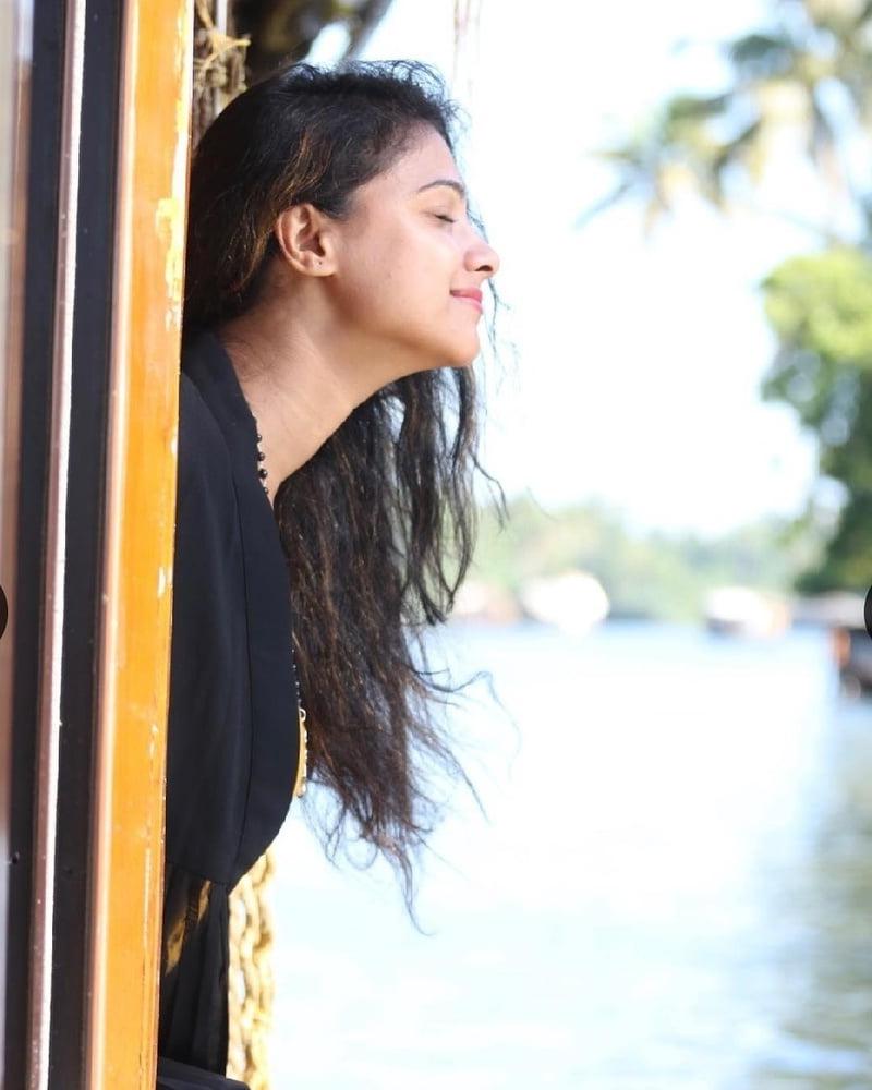 25P Kavitha(give hot comments and cum tribute on this gotta lady