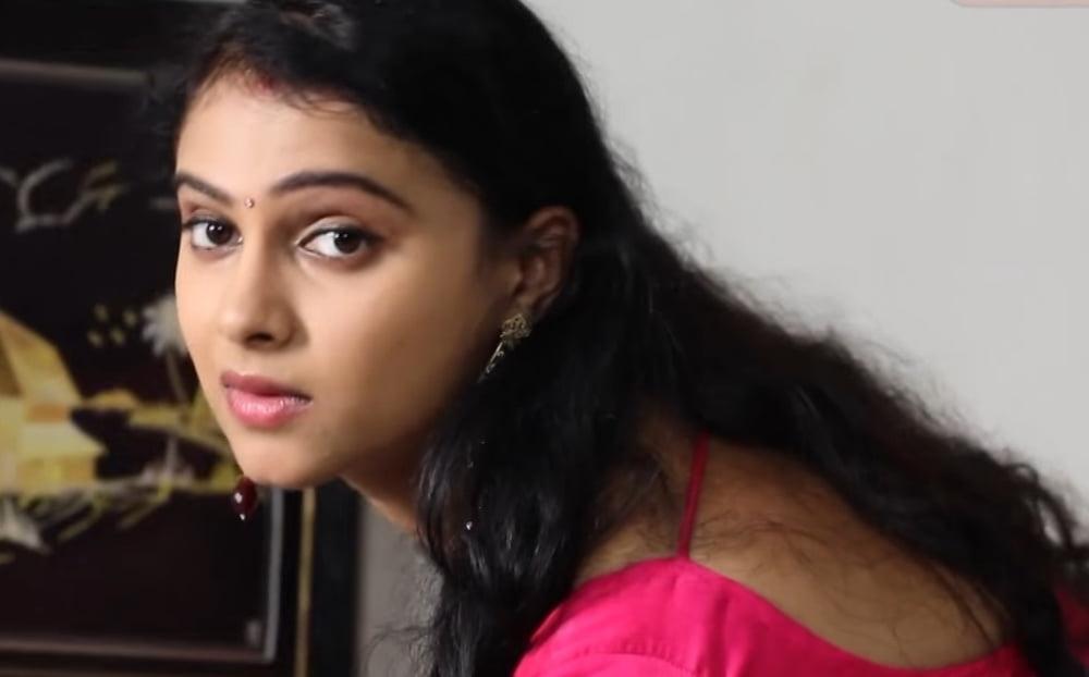 25P Kavitha(give hot comments and cum tribute on this gotta lady
