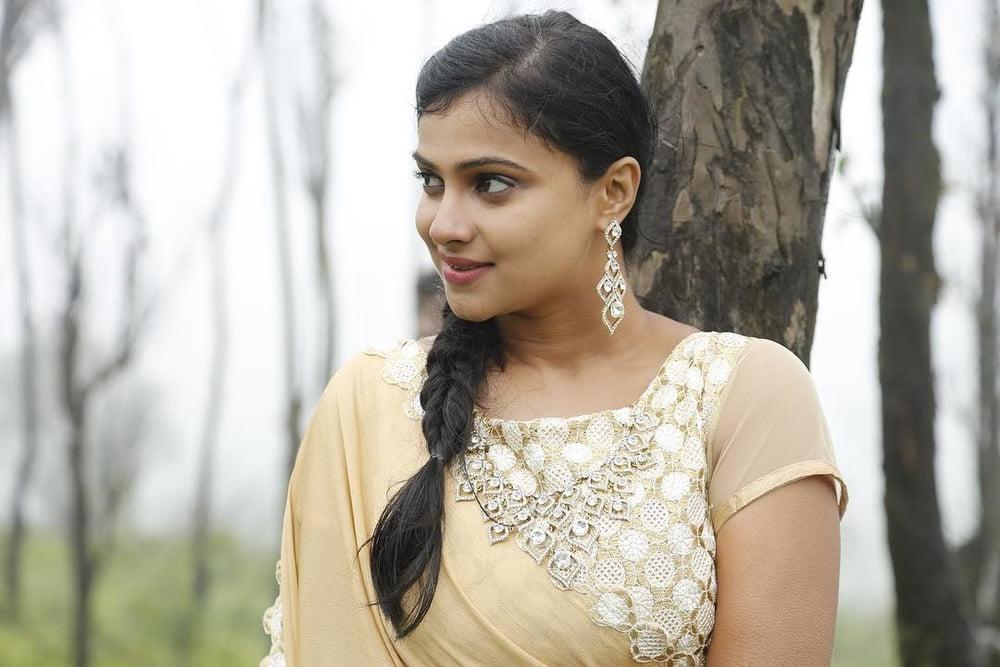 25P Kavitha(give hot comments and cum tribute on this gotta lady