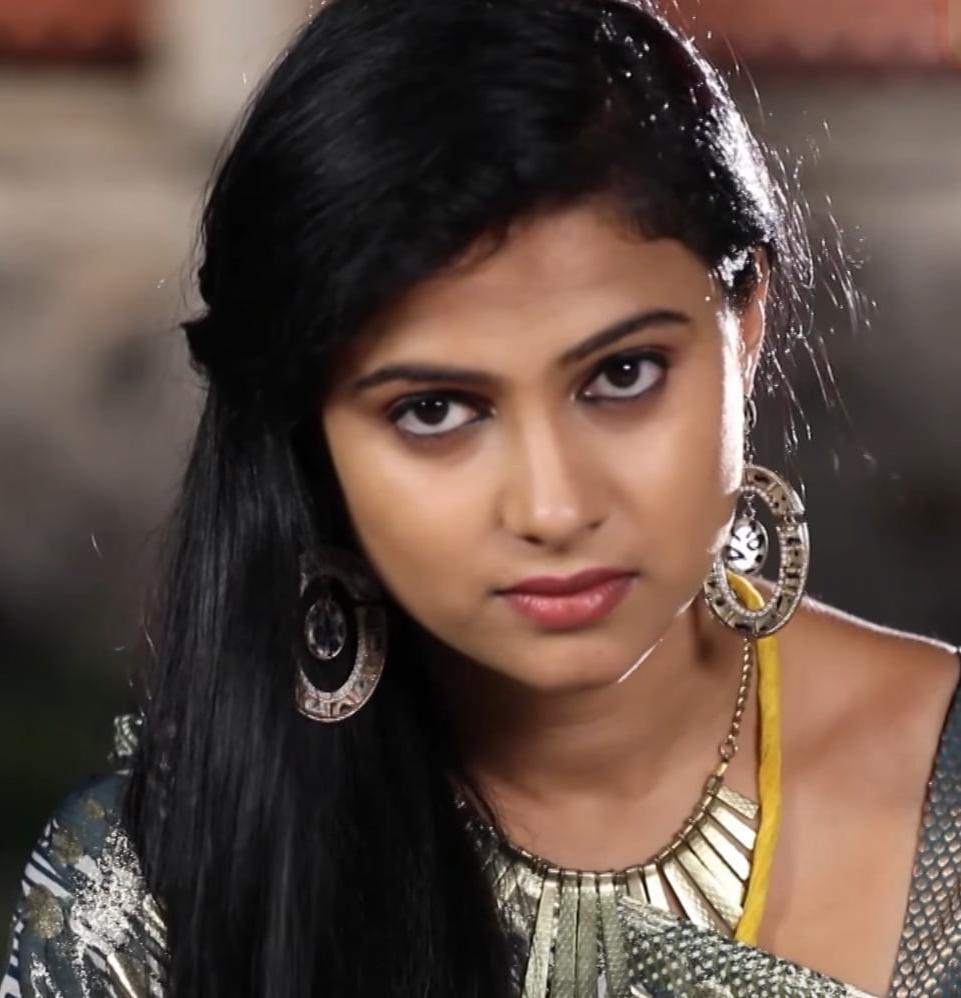 25P Kavitha(give hot comments and cum tribute on this gotta lady