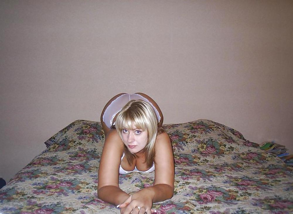 25P Lingerie & Nylons 37