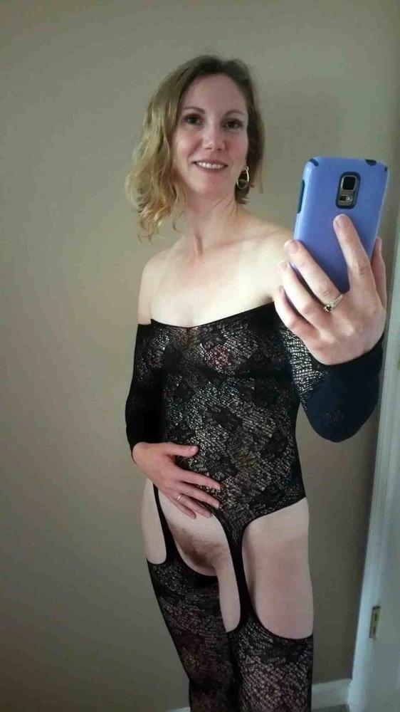 10P Hairy pussy 2