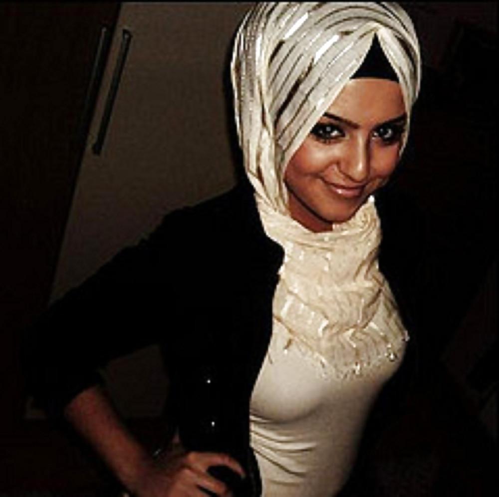 7P Arab woman with big chest 3