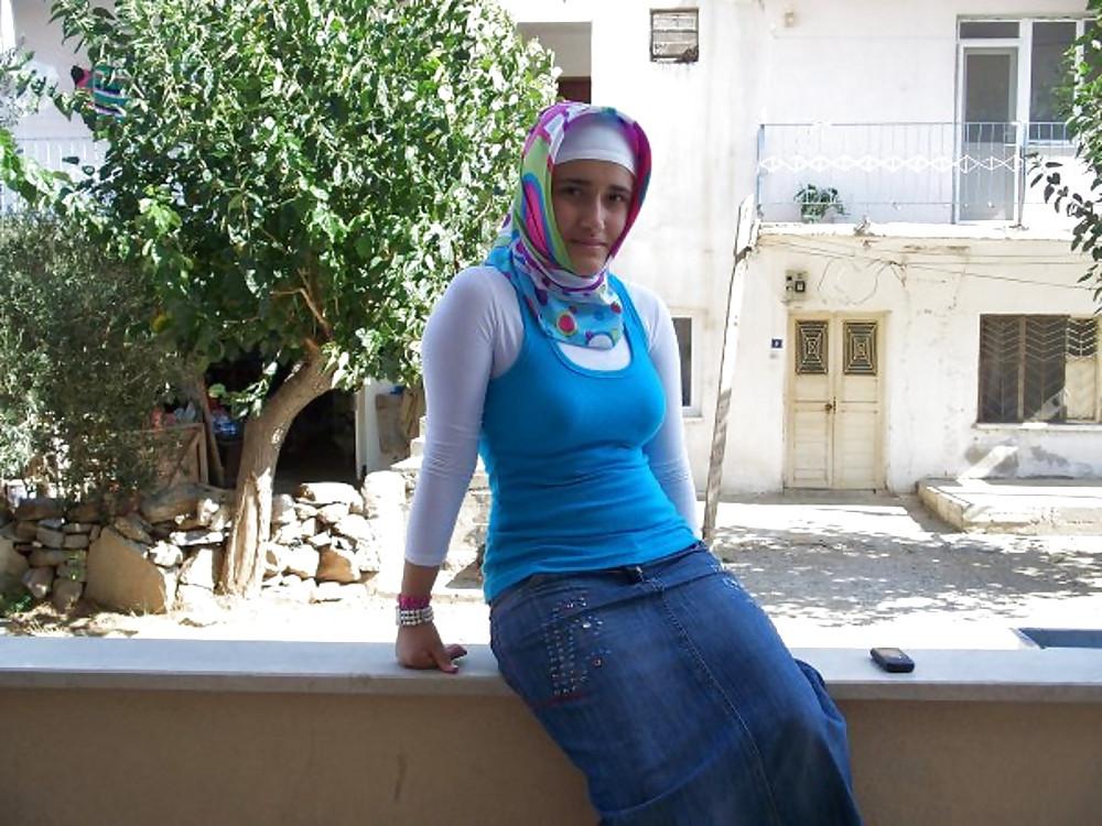 7P Arab woman with big chest 3