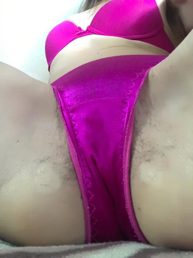 25P Ma chatte poilue deborde de culotte vol.4 (hairy panties)