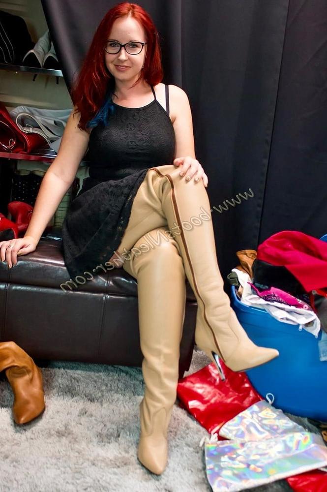 25P Sexy Legs Crossed #8