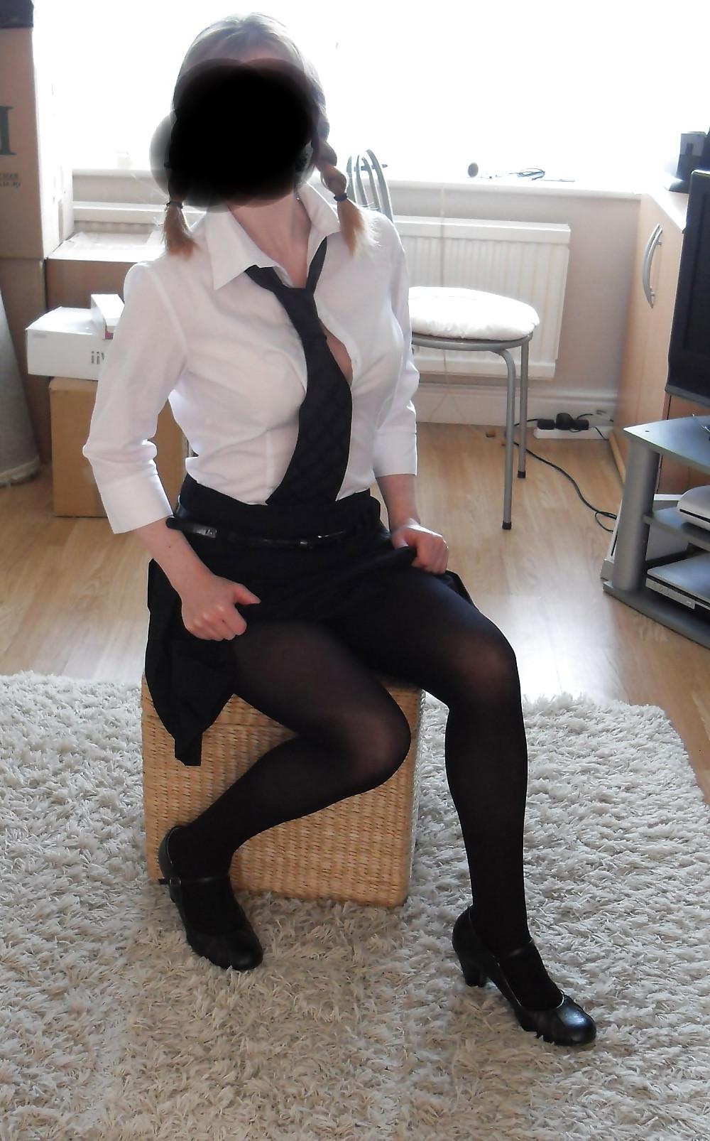 9P Fliss Schoolgirl look
