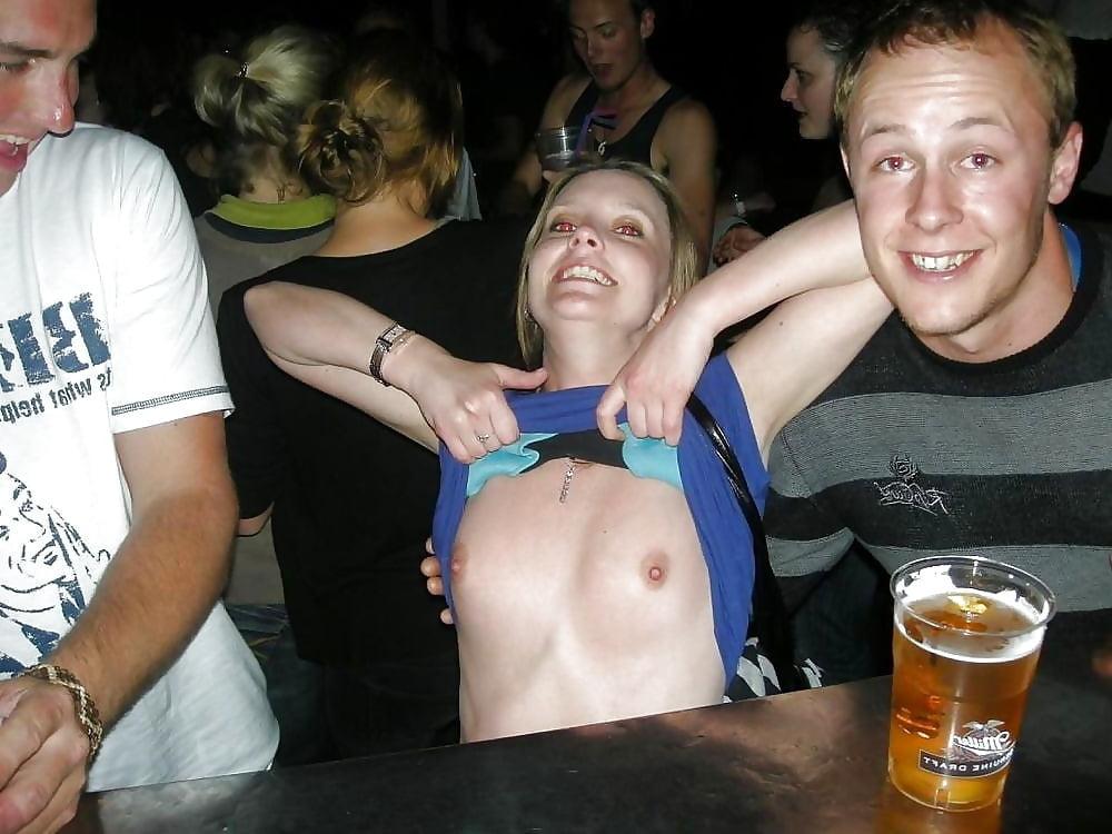 25P FLASHING THEIR TITS 5