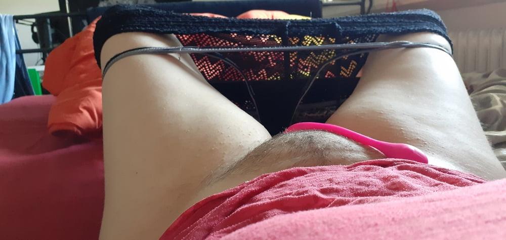 11P Hairy Pussy