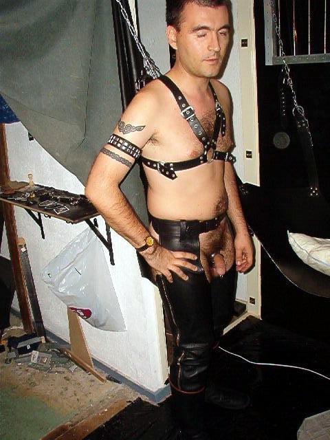25P In leather and rubber for sex 1
