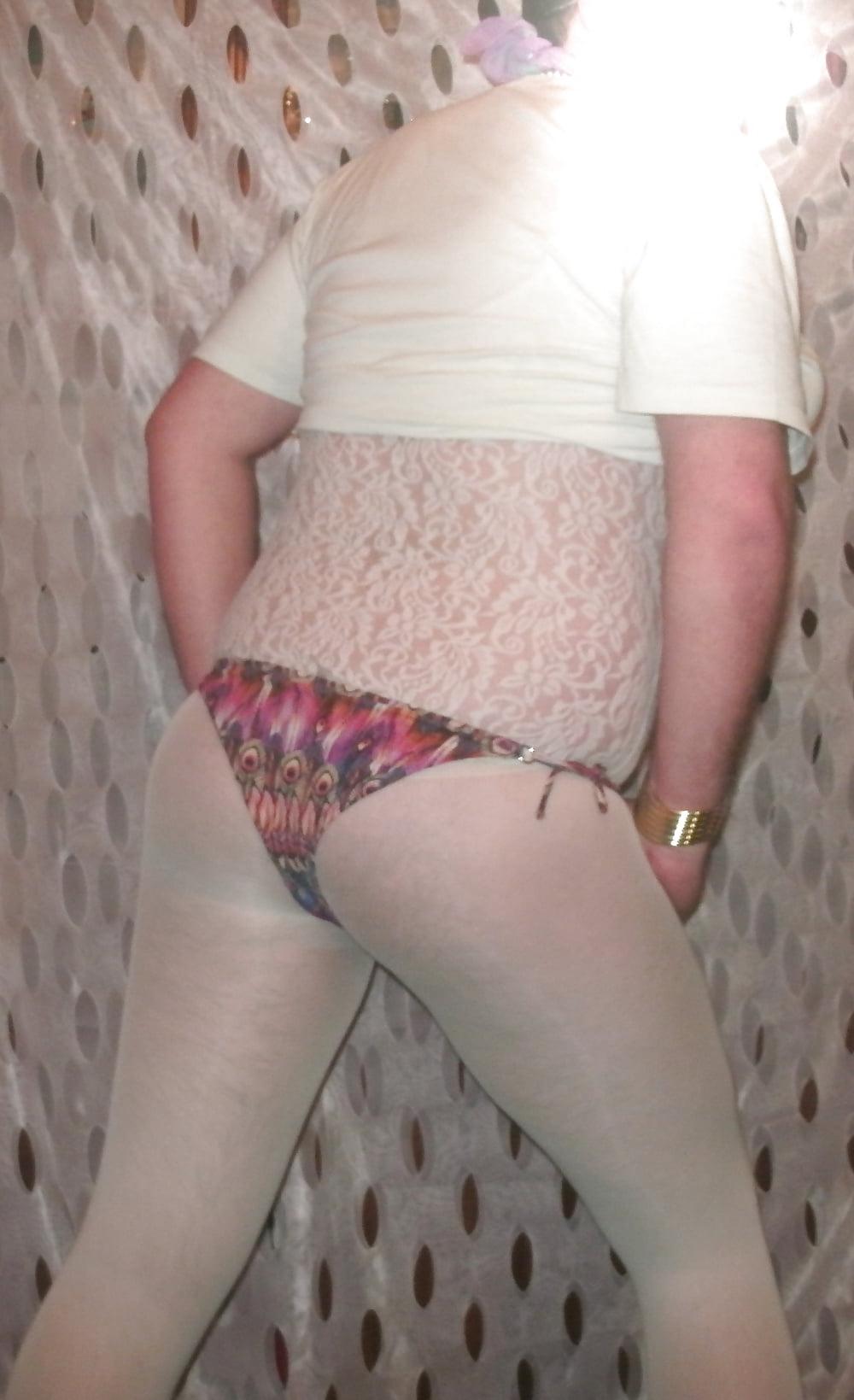 25P 12 My sexy ass and legs 2