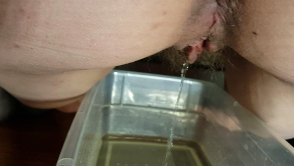 12P Lexi's Hairy Pussy Peeing