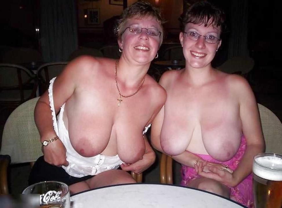 15P Mature flashing tits 026.